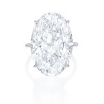 LORRAINE SCHWARTZ | IMPORTANT DIAMOND RING