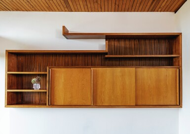 View full screen - View 1 of Lot 97. Meuble suspendu, pièce unique.