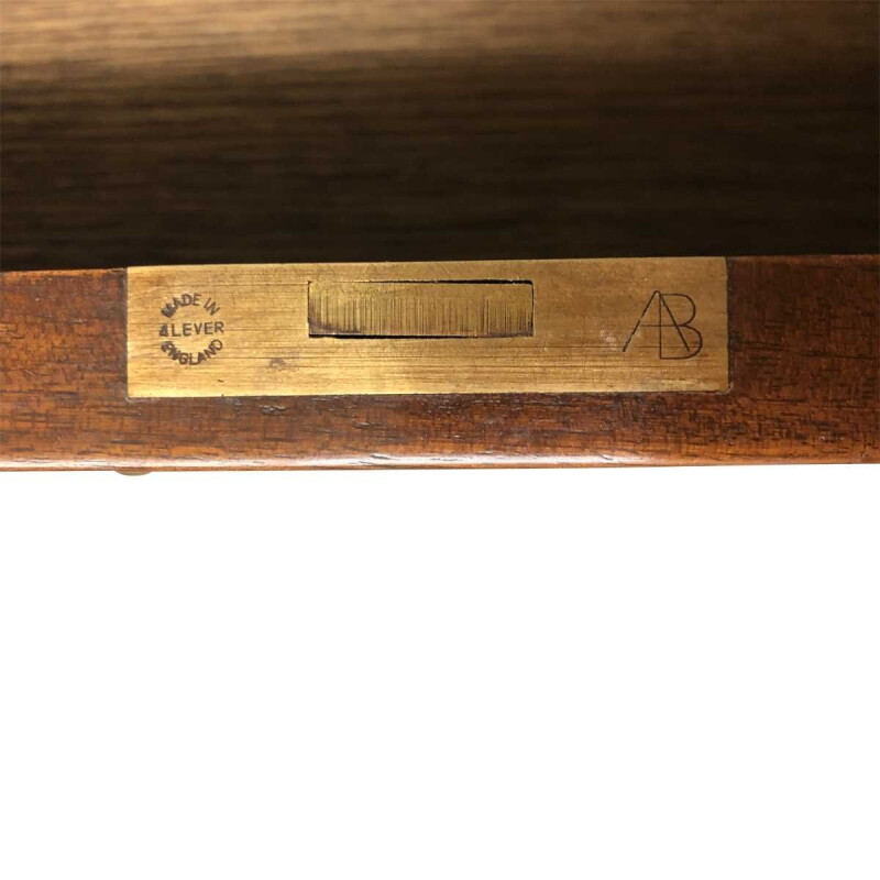 Cover image 0