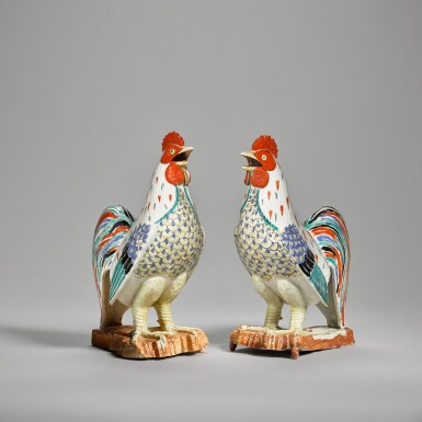 View full screen - View 1 of Lot 34. A pair of Kakiemon models of cockerels | Edo period, late 17th century.