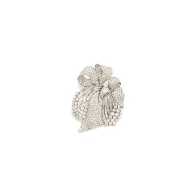 View full screen - View 1 of Lot 15. DIAMOND DOUBLE CLIP-BROOCH.