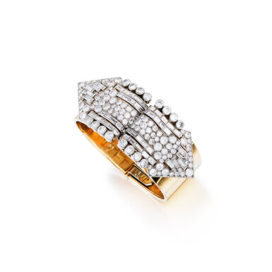 View full screen - View 1 of Lot 96. Double clips diamants | Diamond double clip.