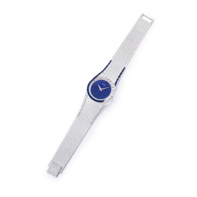View full screen - View 1 of Lot 260. Montre bracelet de dame saphirs et diamants | Lady's sapphire and diamond bracelet watch.
