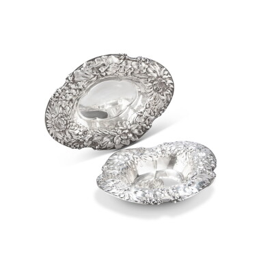View full screen - View 1 of Lot 95. A pair of American silver baskets, Gorham, Providence, Rhode Island, circa 1900 | Paire de corbeilles en argent par Gorham, Providence, Rhode Island, vers 1900.
