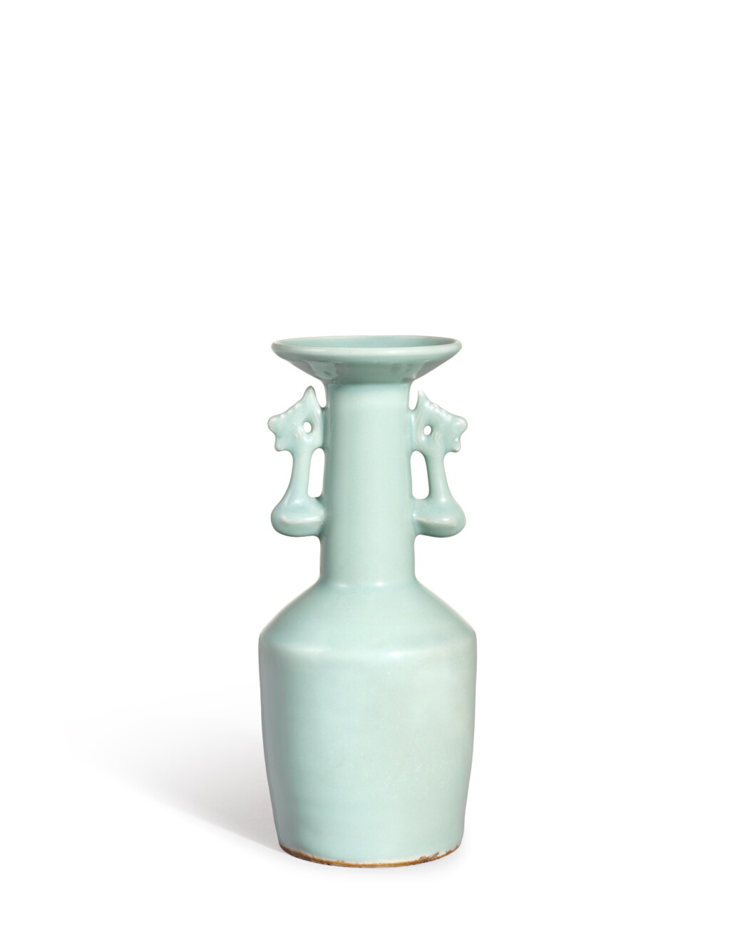 View full screen - View 1 of Lot 1097. A rare heirloom Longquan celadon phoenix-handled 'kinuta' mallet vase, Southern Song dynasty | 南宋 龍泉青釉鳳耳紙槌瓶.
