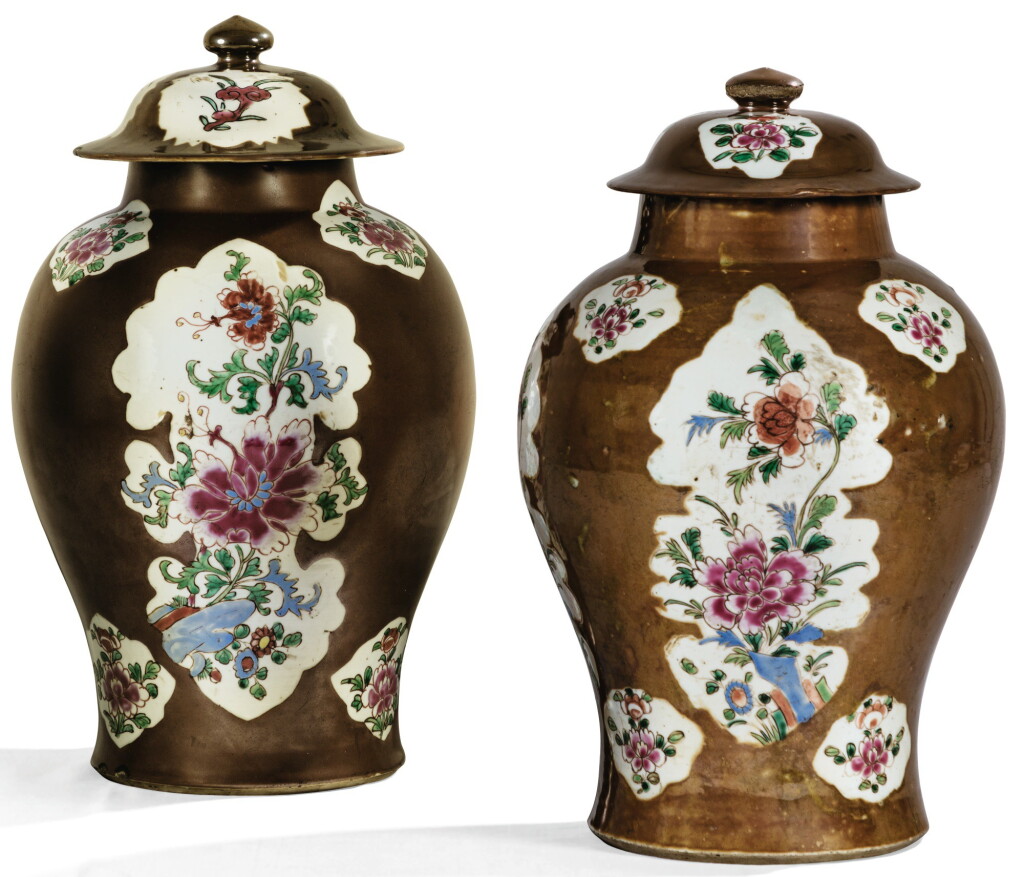 View full screen - View 1 of Lot 51. DEUX POTICHES COUVERTES EN PORCELAINE CAFÉ AU LAIT ET FAMILLE ROSE DYNASTIE QING, XVIIIE SIÈCLE | 清十八世紀 紫金釉開光粉彩花卉圖蓋瓶二件 | Two Famille-Rose 'Batavia ware' jars and covers, Qing Dynasty, 18th century .