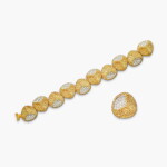 Gold and Diamond 'Eucalyptus' Bracelet and Brooch | 梵克雅寶 | K金 配 鑽石 'Eucalyptus' 手鏈 及 胸針