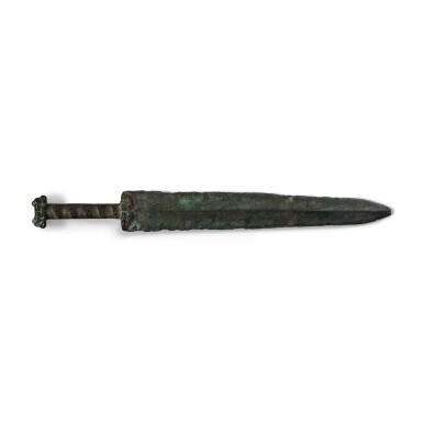 View full screen - View 1 of Lot 137. An archaic bronze sword, Warring States period | 戰國 青銅劍.