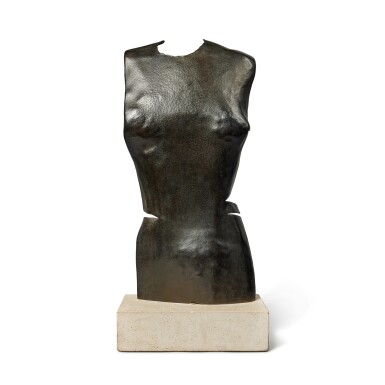 View full screen - View 1 of Lot 349. Buste féminin.