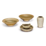 A group of four 'Yue' celadon-glazed wares, Six dynasties / Song dynasty | 六朝至宋 越窰青釉器一組四件