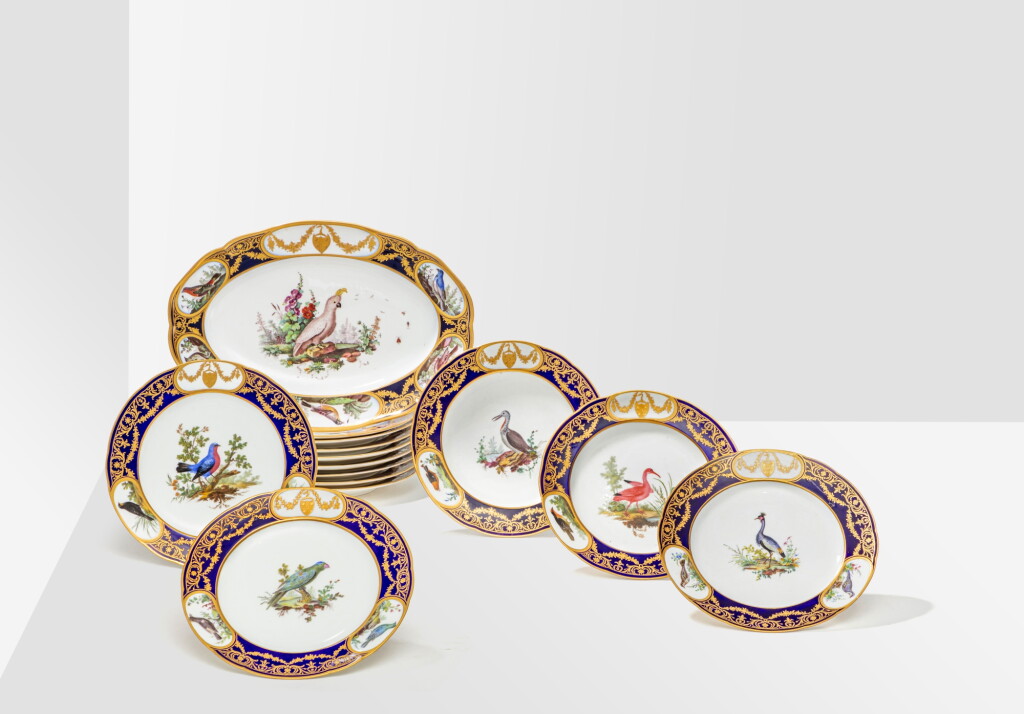View full screen - View 1 of Lot 109. Fourteen plates and an oval serving dish from an important Sèvres porcelain 'Beau bleu' armorial and ornithological dinner service, 1792-1793.