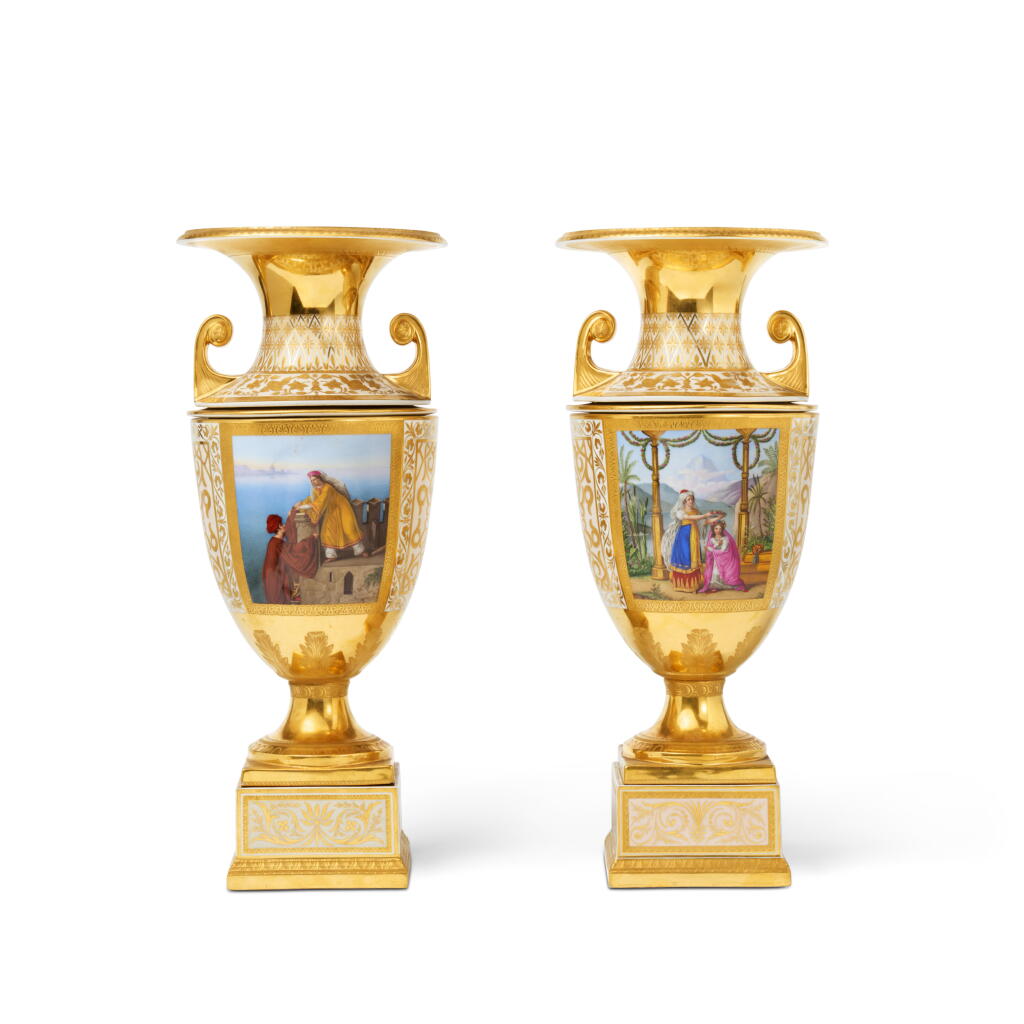 View full screen - View 1 of Lot 7. An important pair of Berlin (K.P.M.) Royal two-handled ice pails, covers, liners and stands, circa 1825 | Wichtiges Paar königliche Eiseimer, KPM Berlin, circa 1825.