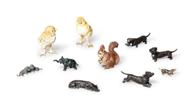 View full screen - View 1 of Lot 192. A group of ten various small animal bronzes | Un ensemble varié de dix petits animaux en bronze.