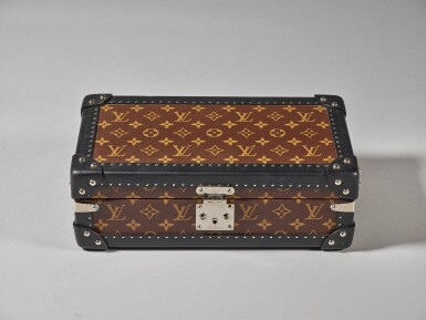 View full screen - View 1 of Lot 221. LOUIS VUITTON | A MONOGRAM CANVAS EIGHT WATCH CASE, CIRCA 2015.