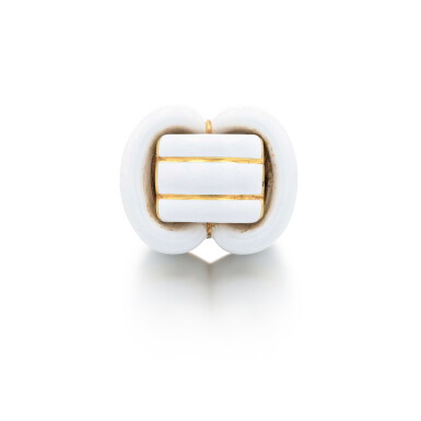 View full screen - View 1 of Lot 85. Bague émail et or | Enamel and gold ring.