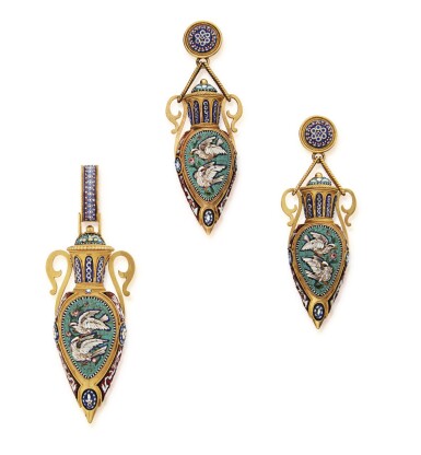 View full screen - View 1 of Lot 50. HUNT & ROSKELL | GOLD AND MICROMOSAIC PENDANT AND PAIR OF PENDANT-EARRINGS.