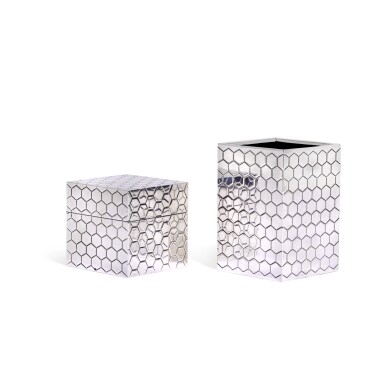 View full screen - View 1 of Lot 95. A CARTIER SILVER CIGARETTE PRESENTATION BOX AND TABLE LIGHTER EN SUITE, 20TH CENTURY.