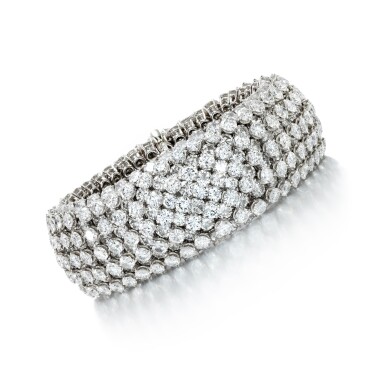 View full screen - View 1 of Lot 238. Diamond bracelet, 'À Cheval'.