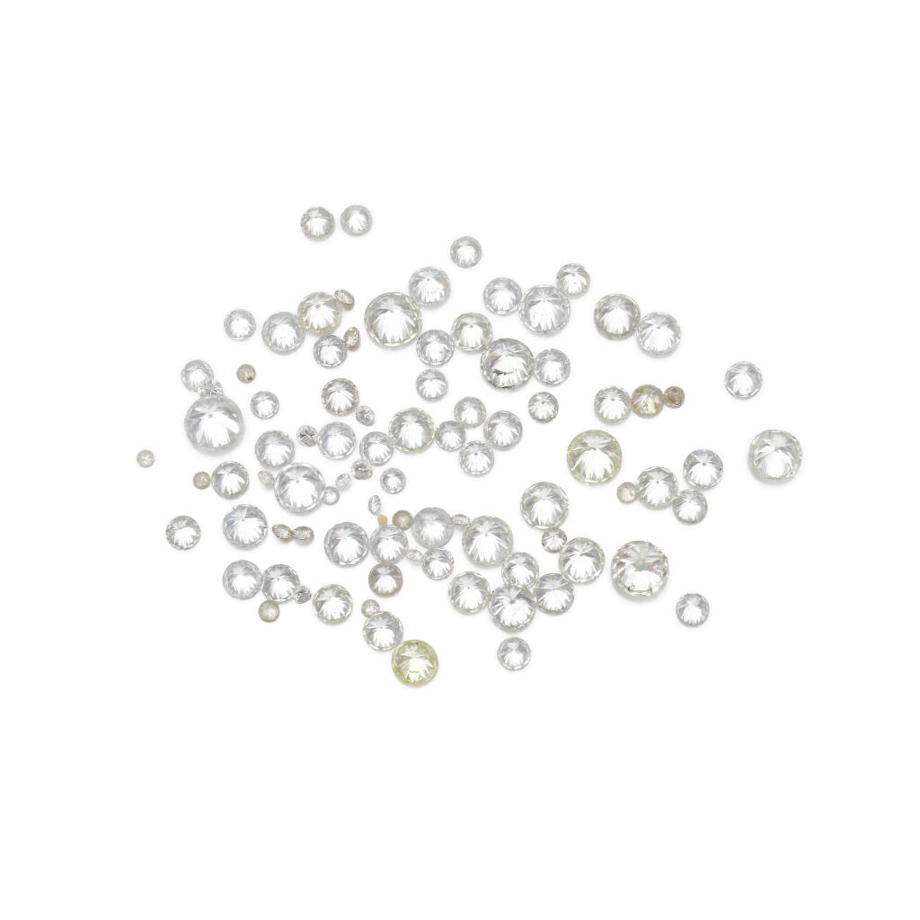 View full screen - View 1 of Lot 134. Loose diamonds | Diamanti sciolti.