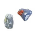Two chalcedony pendants, Qing dynasty, 19th century 清十九世紀 藍玉髓福壽雙全 及 瓜瓞綿綿一組兩件