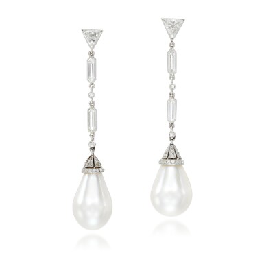 View full screen - View 1 of Lot 315. Fine pair of natural pearl and diamond earrings, 1920s | 天然珍珠及鑽石耳環一對,1920年代.