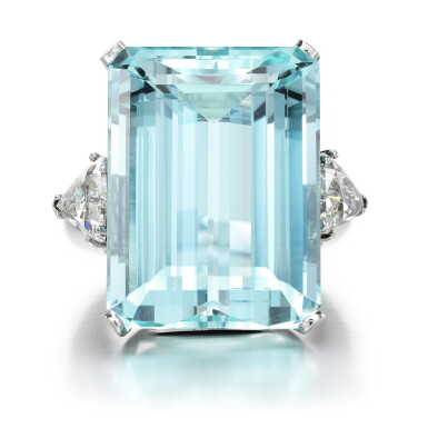 View full screen - View 1 of Lot 23. AQUAMARINE AND DIAMOND RING.