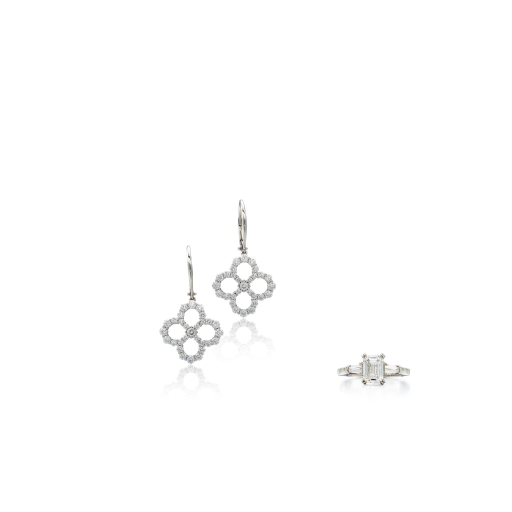 View full screen - View 1 of Lot 1620. Diamond Ring and Pair of Pendent Earrings | 海瑞溫斯頓 | 鑽石 戒指 及 耳墜 一對.