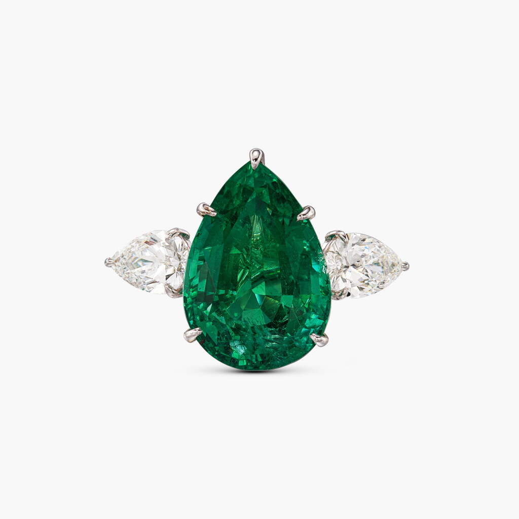 View full screen - View 1 of Lot 1437. Emerald and Diamond Ring | 10.48克拉 「贊比亞」祖母綠 配 鑽石戒指.