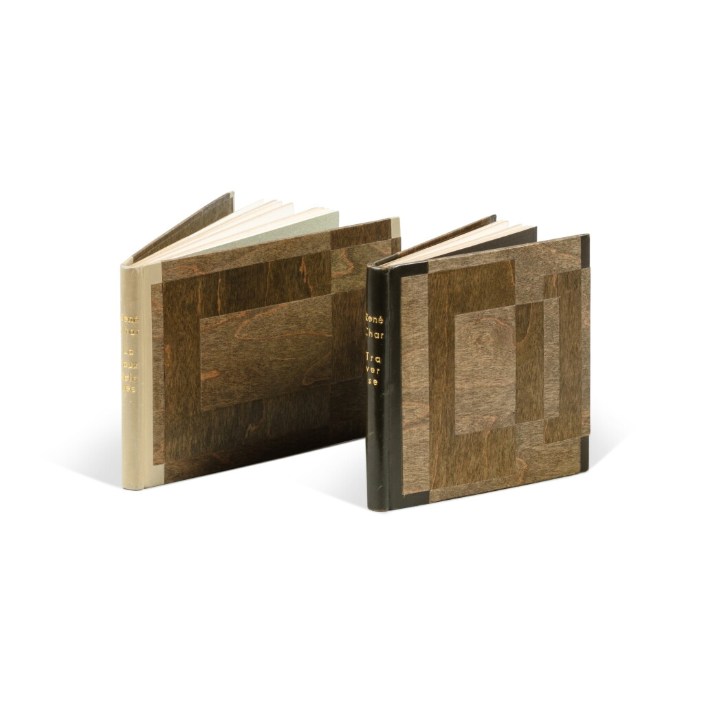 View full screen - View 1 of Lot 73. 2 volumes ("La Faux révélée" et "Traverse", 1959) publiés par PAB. Belles reliures en bois de Martin. Avec un poème autographe et 3 gravures..
