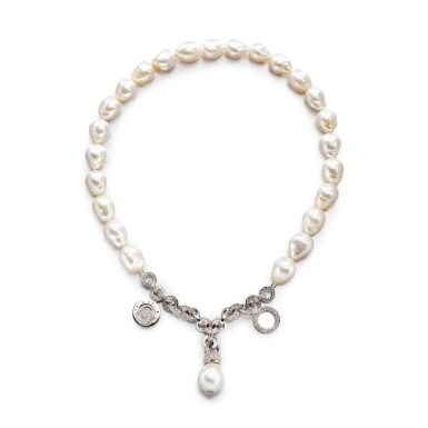 View full screen - View 1 of Lot 628. Cultured Pearl and Diamond Pendent Necklace | 養殖珍珠 配 鑽石 項鏈.