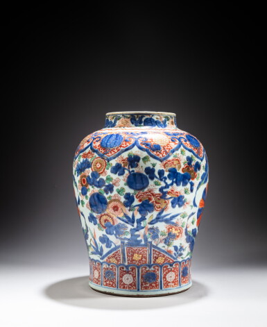 View full screen - View 1 of Lot 178. A large Imari 'peony' jar, 17th / 18th century | 十七 / 十八世紀 伊萬里彩繪牡丹紋大罐.
