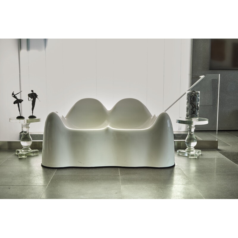 Cover image 0