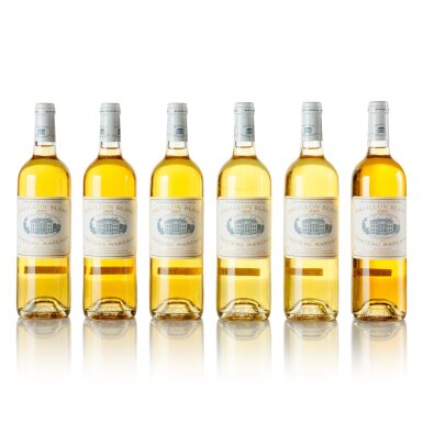 View full screen - View 1 of Lot 694. Pavillon Blanc du Château Margaux 2005 (6 BT).