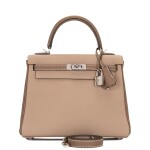 Hermès SO "Horseshoe" Gris Tourterelle and Etoupe Togo Retourne Kelly 25cm
