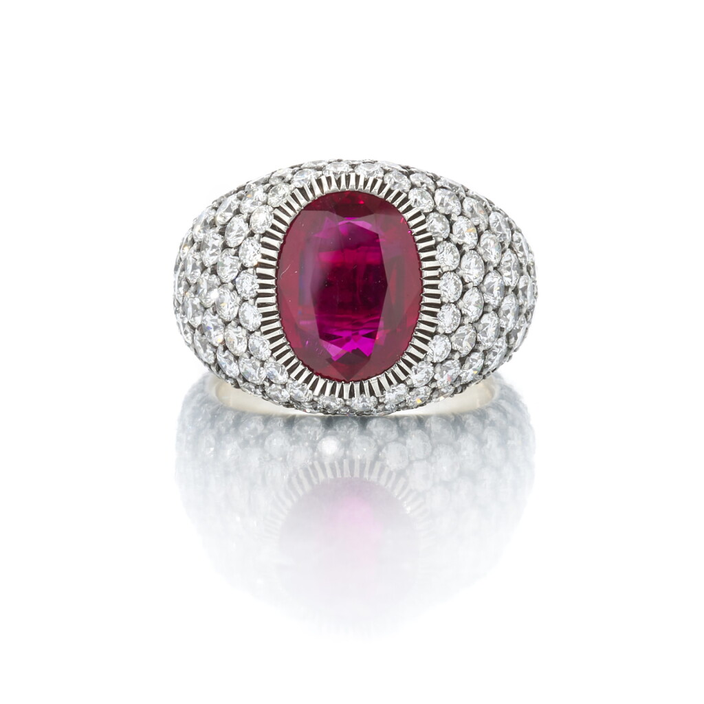 View full screen - View 1 of Lot 141. Ruby and diamond ring (Anello con rubino e diamanti).