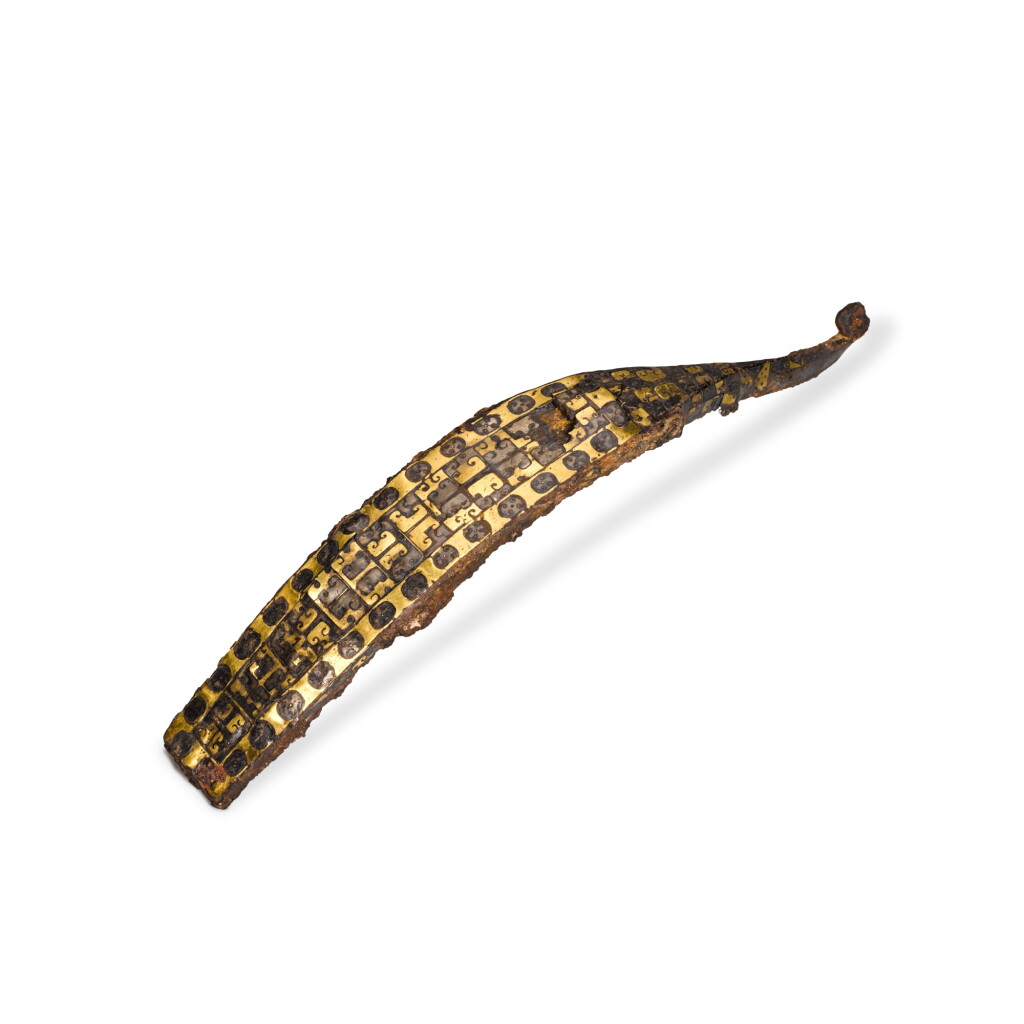 View full screen - View 1 of Lot 860. A gold and silver-embellished iron belt hook, Eastern Zhou dynasty, Warring States period.