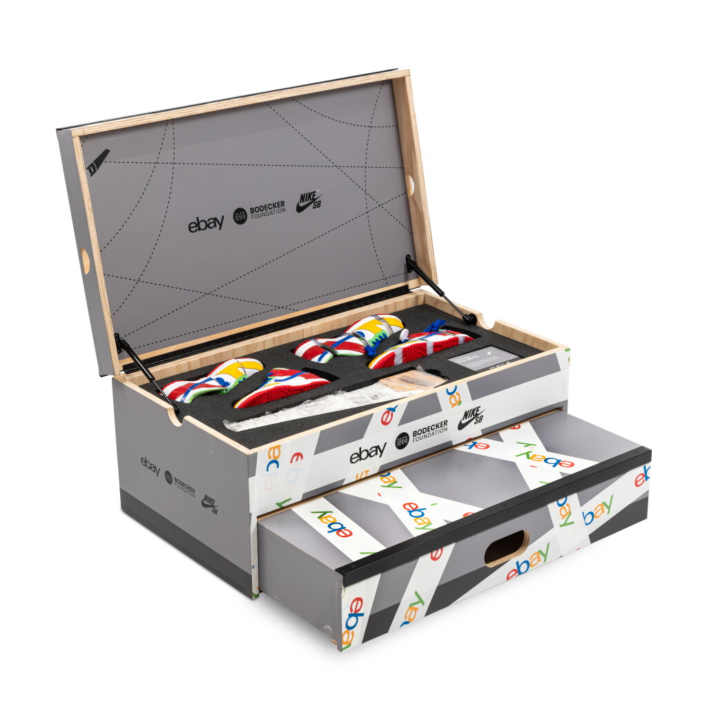 View full screen - View 1 of Lot 11. Nike SB x eBay Tribute Dunk Box Set 2022 | Size 9 & 15.