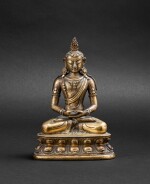 Figure d'Amitayus en bronze doré Dynastie Qing, XVIIE-XVIIIE siècle | 清十七至十八世紀 鎏金銅無量壽佛坐像 | A gilt-bronze figure of Amitayus, Qing Dynasty, 17th-18th century