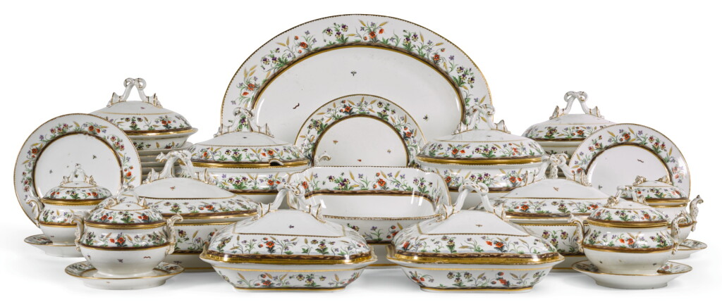 View full screen - View 1 of Lot 50. AN ENGLISH AND FRENCH PORCELAIN COMPOSITE PART DINNER SERVICE, CIRCA 1810.