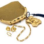 Sapphire and diamond evening bag and three rings (Borsetta in zaffiri e diamanti e tre anelli)