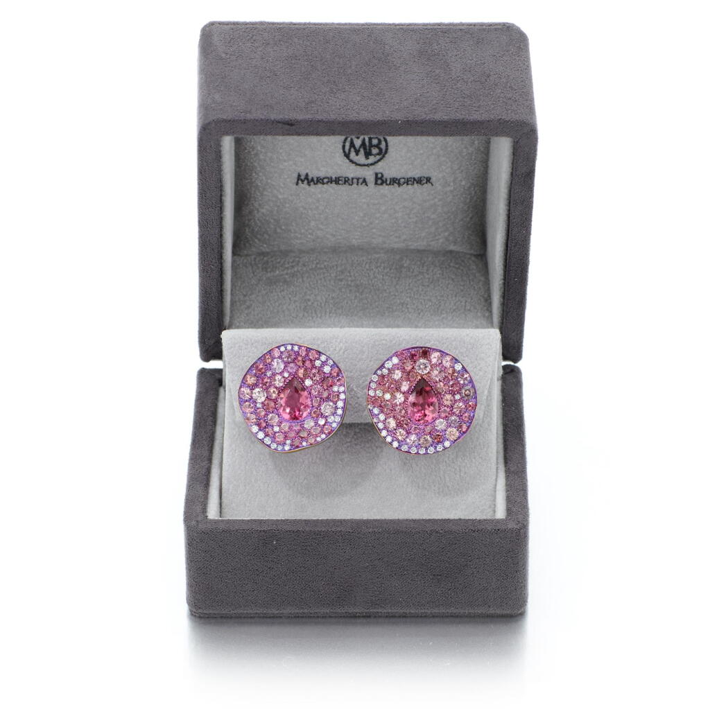 View full screen - View 1 of Lot 93. Pair of diamond and tourmaline earclips (Paio di orecchini con diamanti e tormaline).