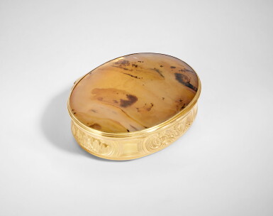 View full screen - View 1 of Lot 714. A Gold and Hardstone Snuff Box, Probably English, circa 1735.