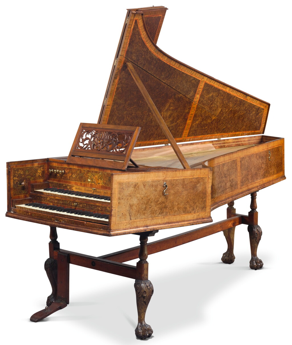 全螢幕檢視 - 查看39A TWO-MANUAL HARPSICHORD BY JACOB KIRKMAN, LONDON, 1766的1