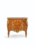 A GILT-BRONZE MOUNTED KINGWOOD AND TULIPWOOD VENEERED, AMARANTH MARQUETRY COMMODE, LOUIS XV, BY PIERRE II MIGEON, CIRCA 1750 | COMMODE EN PLACAGE DE BOIS DE VIOLETTE, BOIS DE ROSE, AMARANTE ET MARQUETERIE DE BOIS DE BOUT À MONTURE DE BRONZE DORÉ D'ÉPOQUE LOUIS XV, VERS 1750, PAR PIERRE II MIGEON