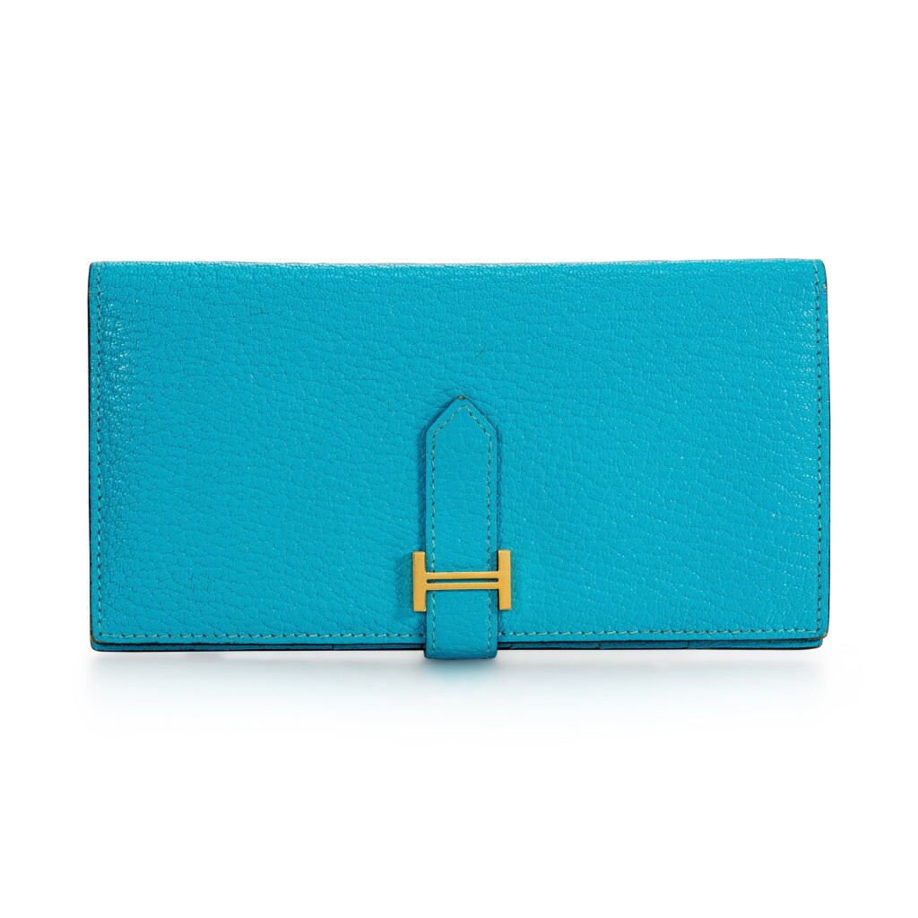 View full screen - View 1 of Lot 8340. Bleu Izmir Chevre Bearn Wallet Gold Hardware, 2013 | 愛馬仕伊士麥藍山羊皮 Bearn 錢包,配鍍金金屬件,2013年.