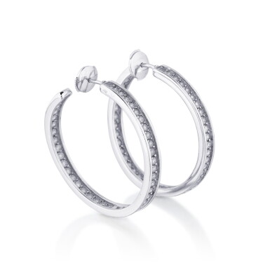 View full screen - View 1 of Lot 386. Cartier | Paire de boucles d'oreille diamants | Pair of diamond earrings.