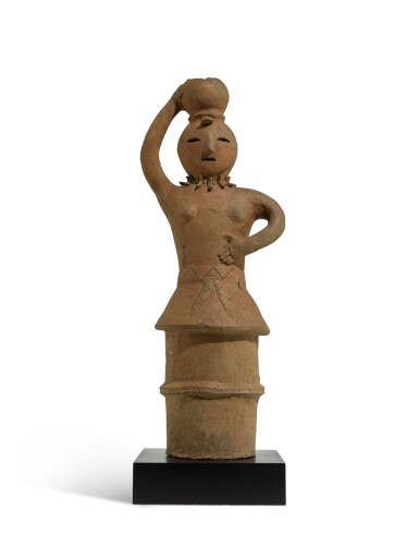 View full screen - View 1 of Lot 2005. A Haniwa earthenware figure of a woman, Late Kofun period, 5th – 6th century | 壺をのせる女性 埴輪 古墳時代 5~6世紀.