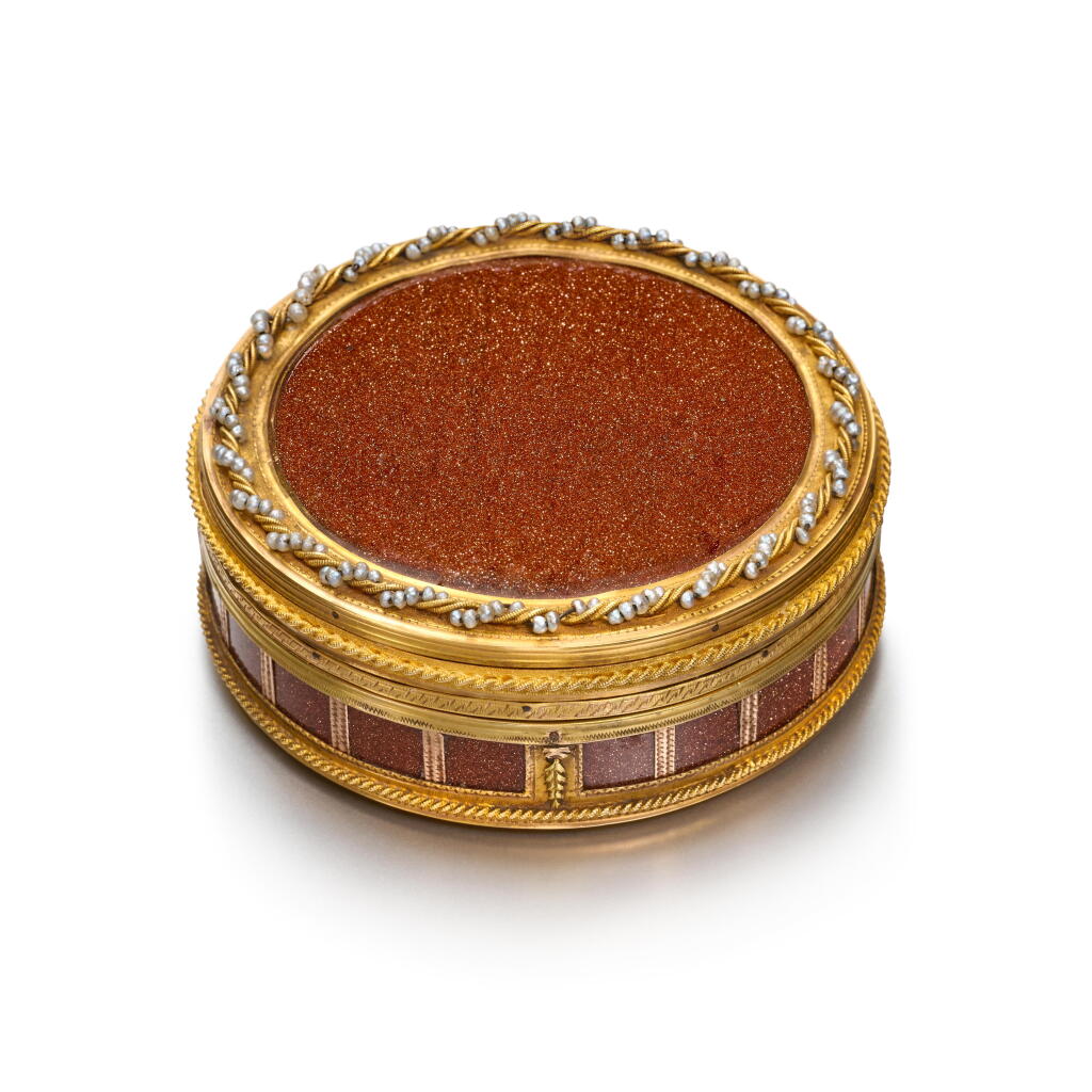 View full screen - View 1 of Lot 1111. A pearl-set gold-mounted and aventurine glass snuff box, Paris, 1782-1789.