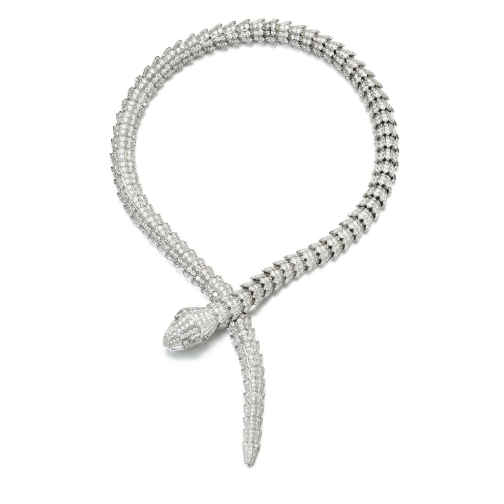 View full screen - View 1 of Lot 582. Diamond necklace, 'Serpenti', 寶格麗 | 'Serpenti' 鑽石項鏈.