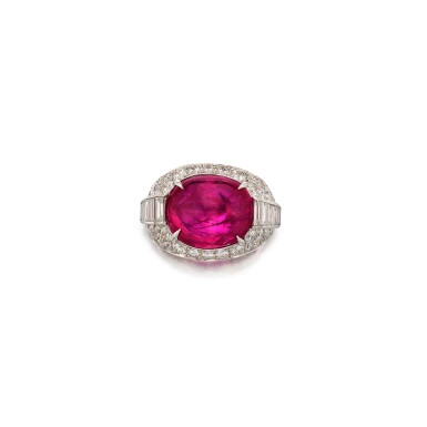 View full screen - View 1 of Lot 187. Bulgari | Ruby and Diamond Ring 寶格麗 紅寶石配鑽石戒指.
